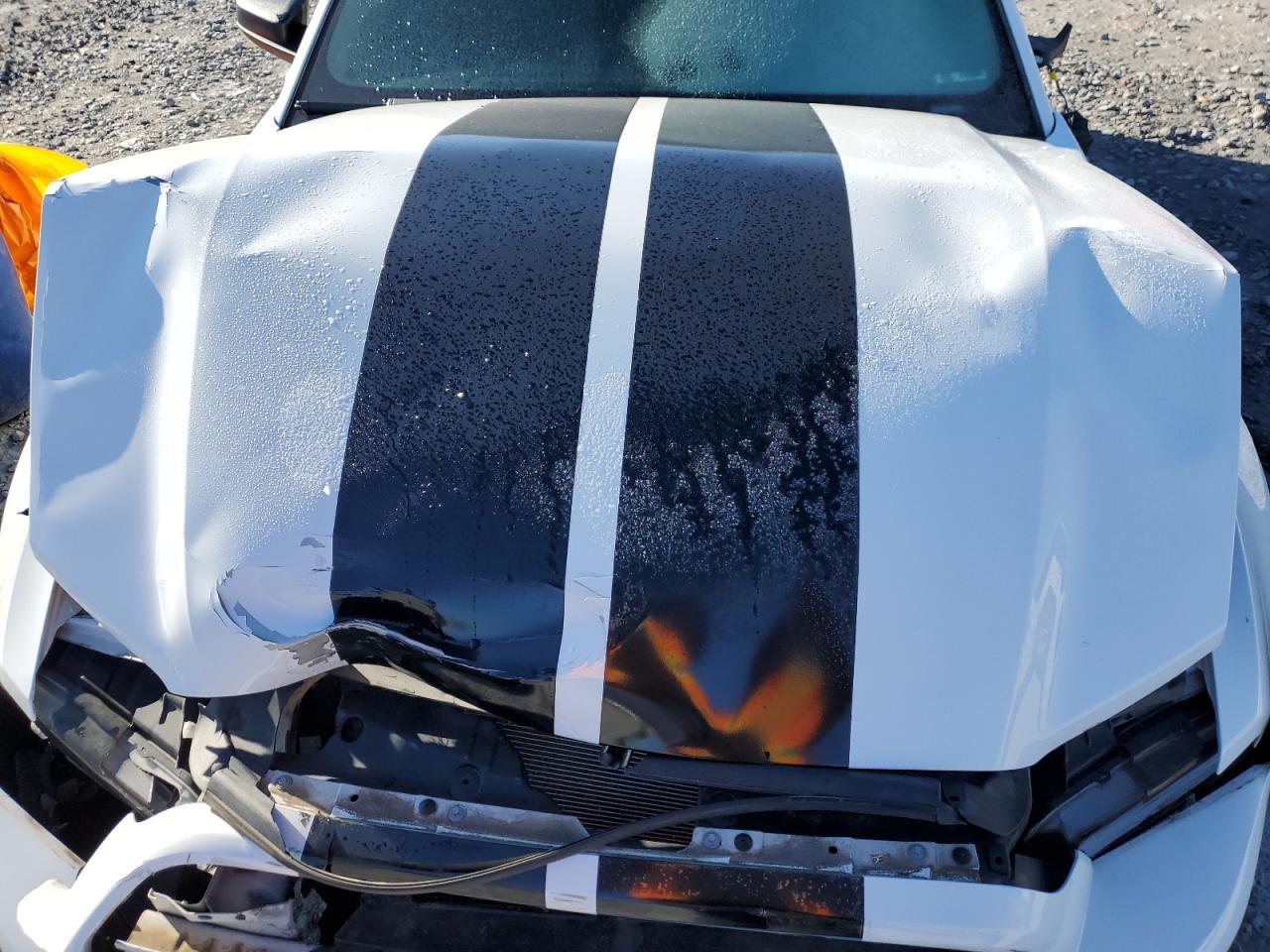 2014 Ford Mustang - zdjęcie 11