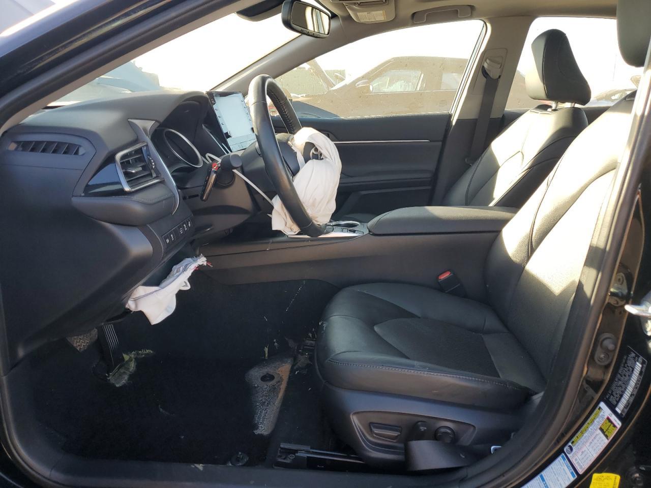 2024 Toyota Camry - zdjęcie 7