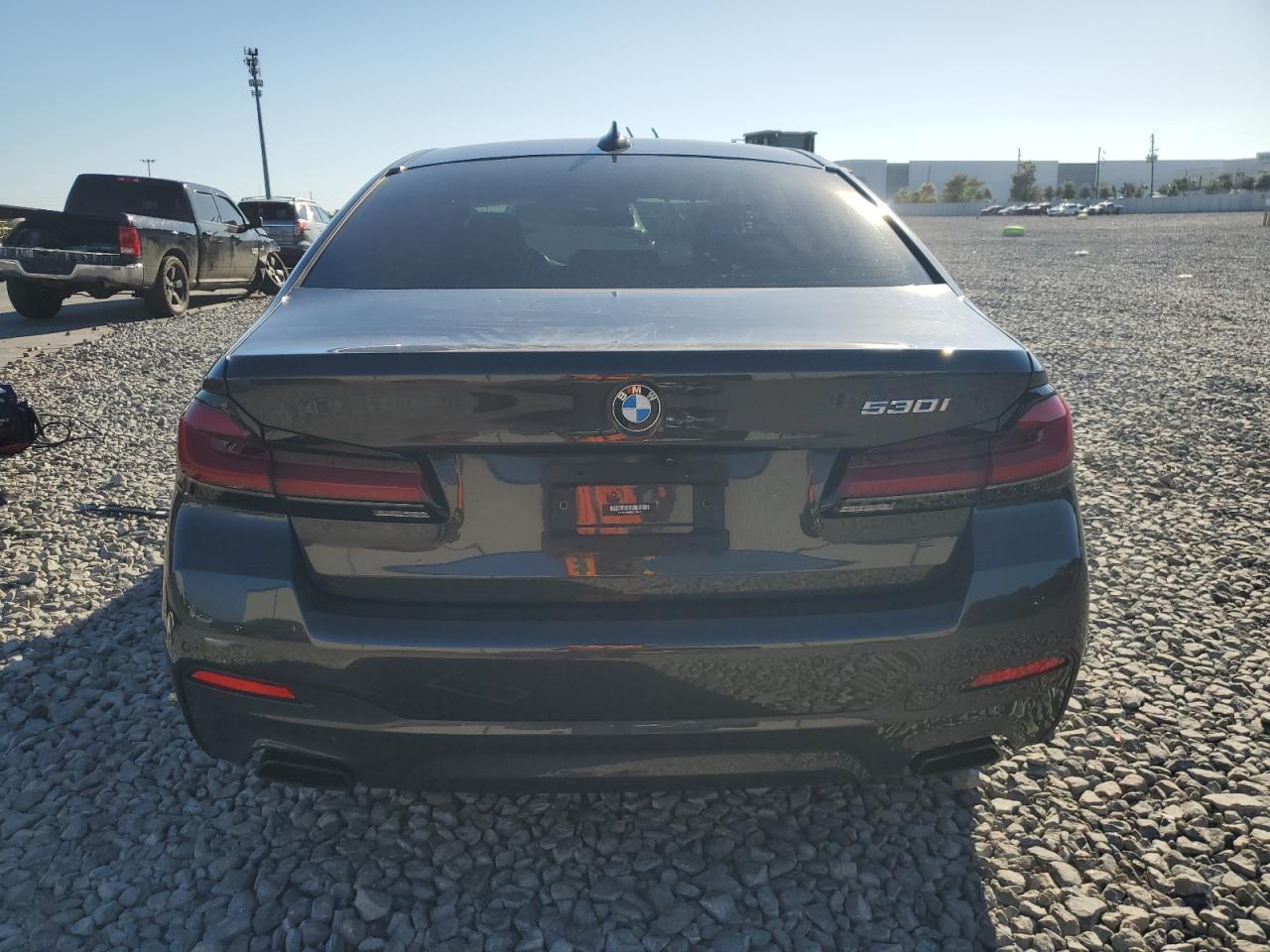2022 BMW Seria 5 - zdjęcie 6