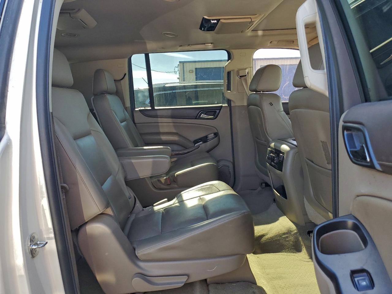 2015 GMC Yukon - zdjęcie 11