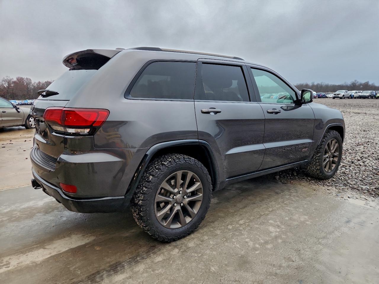 2016 Jeep Grand Cherokee Limited - zdjęcie 3