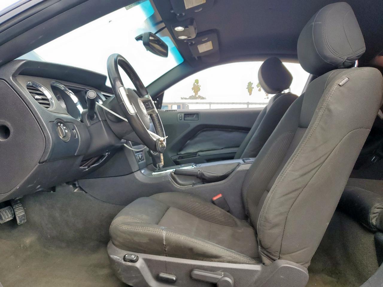 2014 Ford Mustang - zdjęcie 7