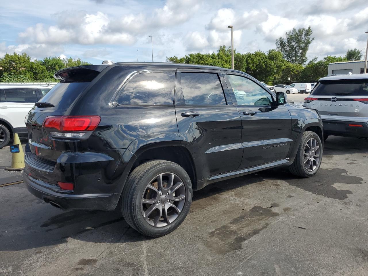 2021 Jeep Grand Cherokee Overland - zdjęcie 3