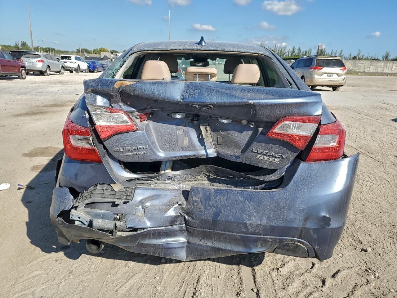2016 Subaru Legacy - zdjęcie 6