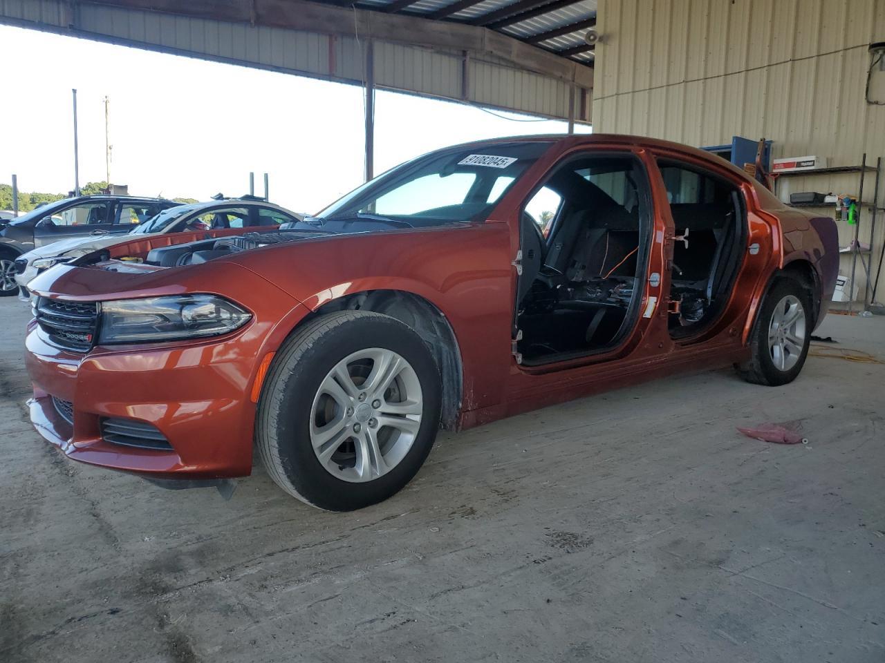 2020 Dodge Charger Sxt - zdjęcie główne