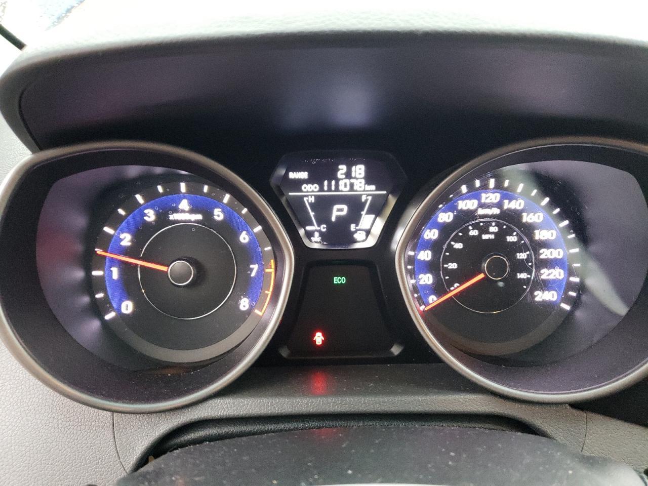 2013 Hyundai Elantra - zdjęcie 9