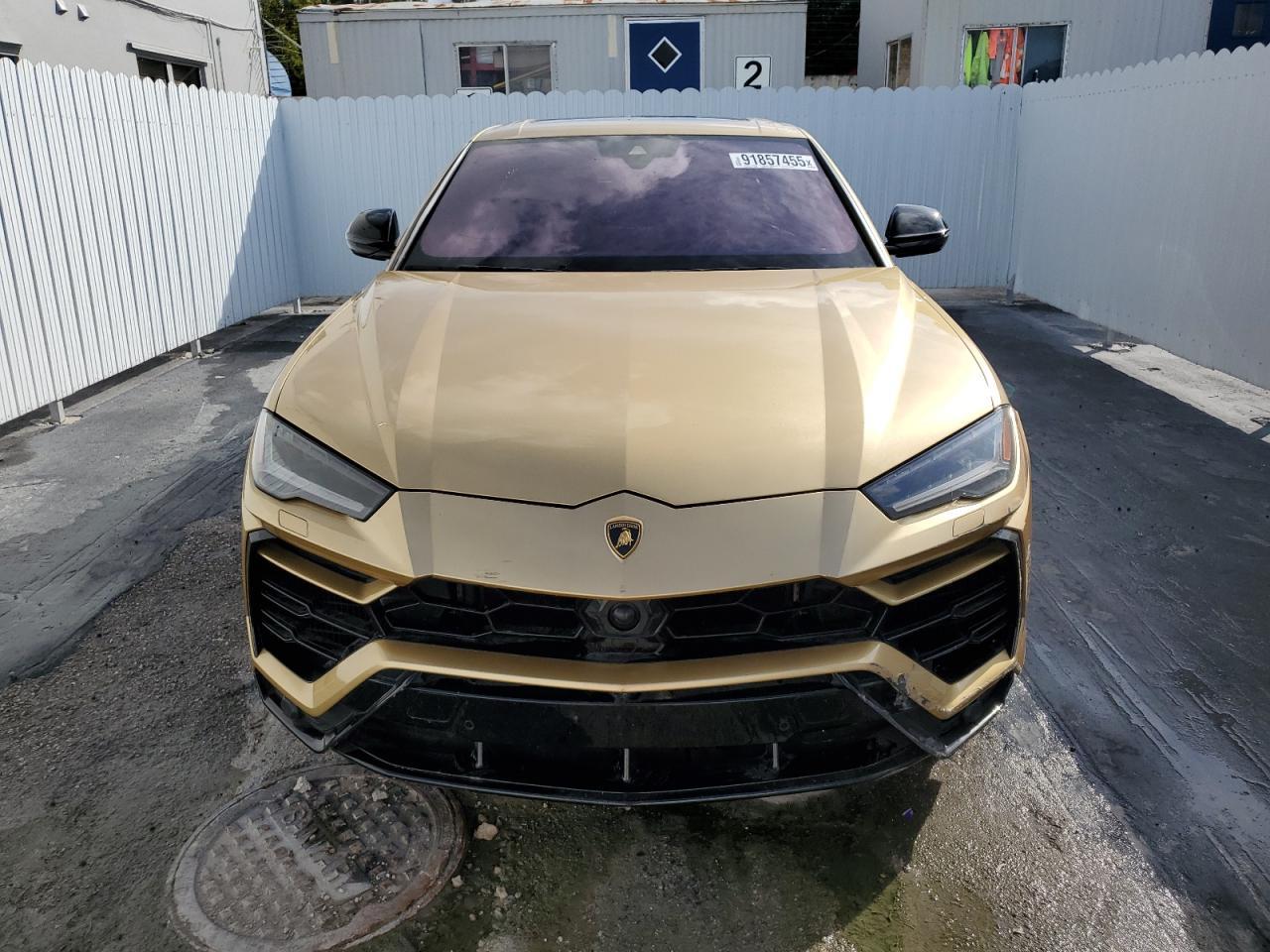 2022 Lamborghini Urus - zdjęcie 5