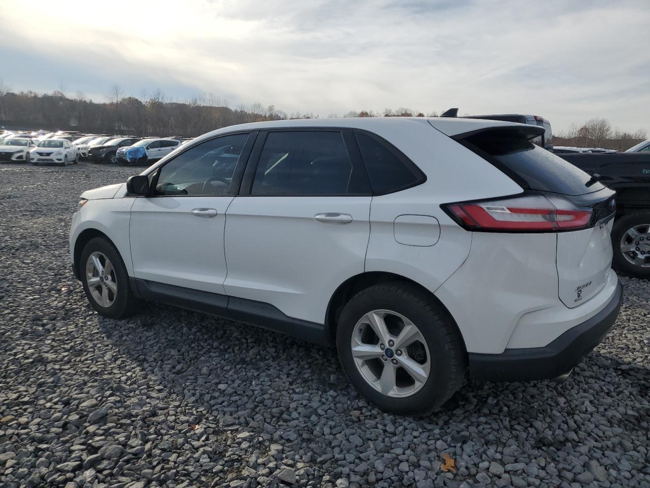 2019 Ford Edge - zdjęcie 2