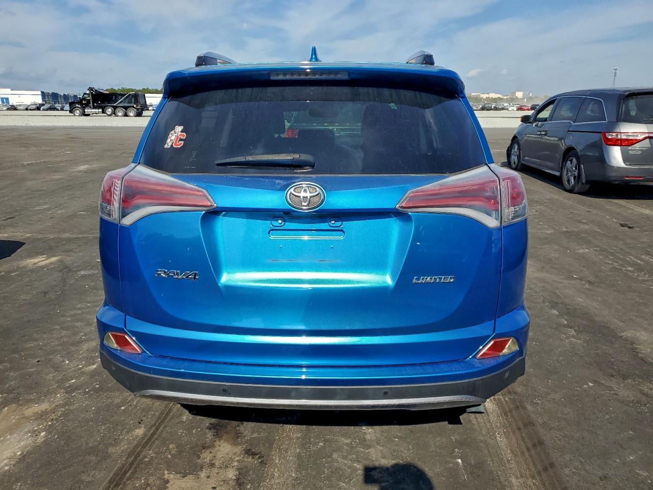 2016 Toyota RAV 4 - zdjęcie 6