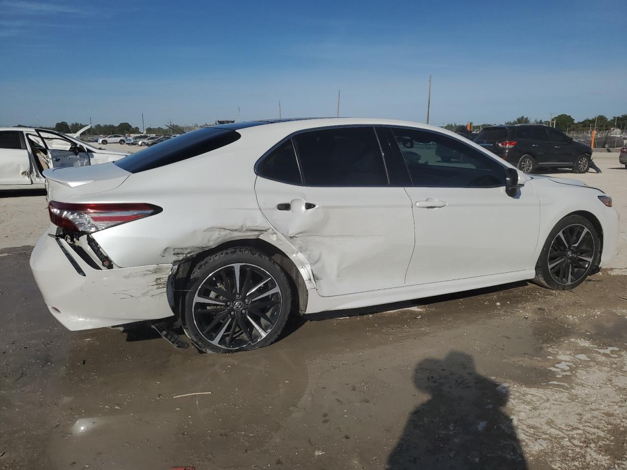 2018 Toyota Camry - zdjęcie 3