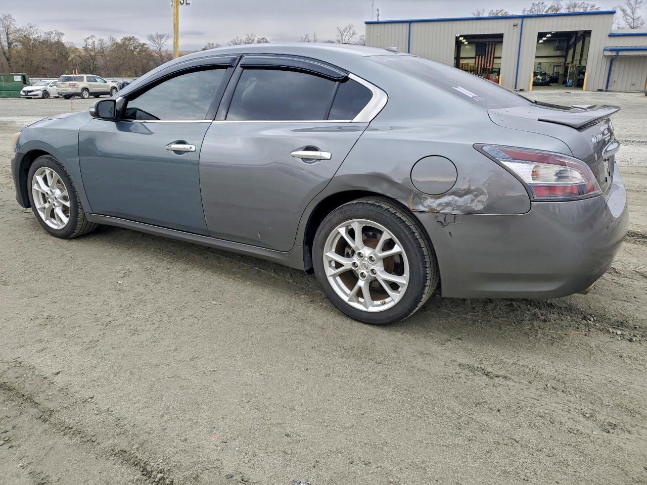 2014 Nissan Maxima - zdjęcie 2