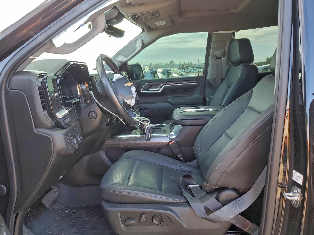 2022 Chevrolet Silverado K1500 Ltz - zdjęcie 7