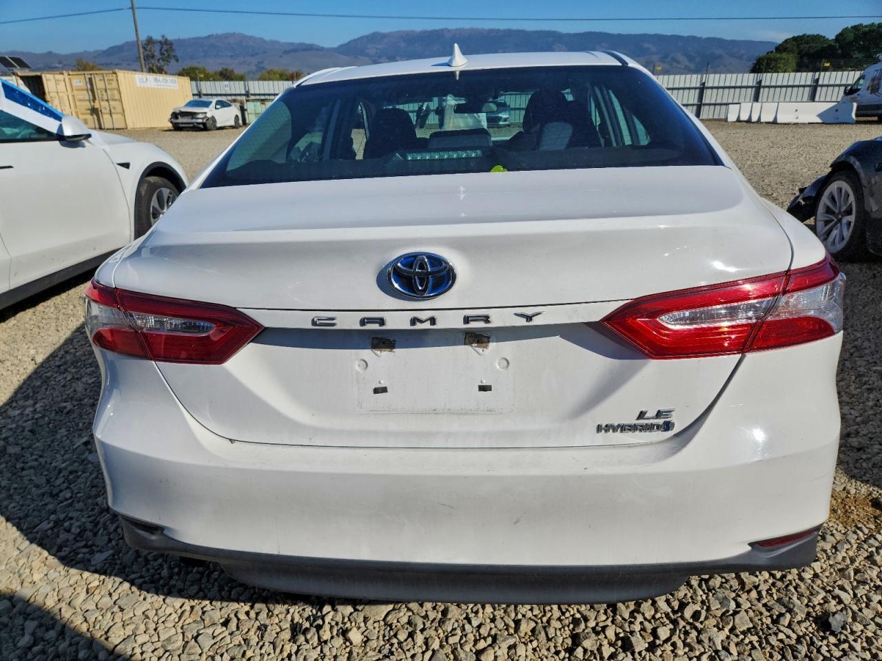 2020 Toyota Camry - zdjęcie 6