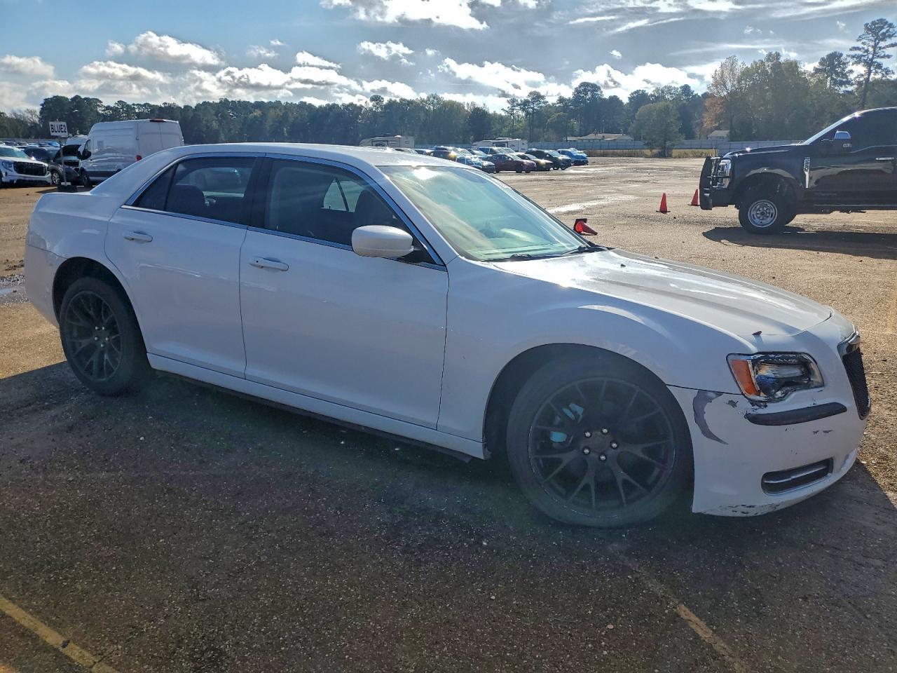 2013 Chrysler 300 - zdjęcie 4