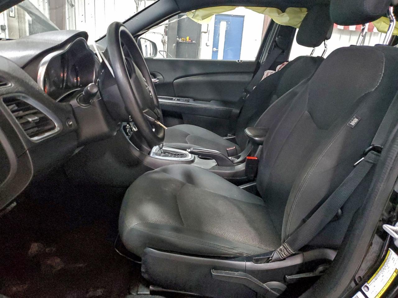 2014 Dodge Avenger - zdjęcie 7