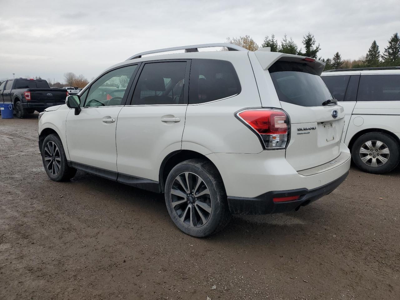 2018 Subaru Forester - zdjęcie 2