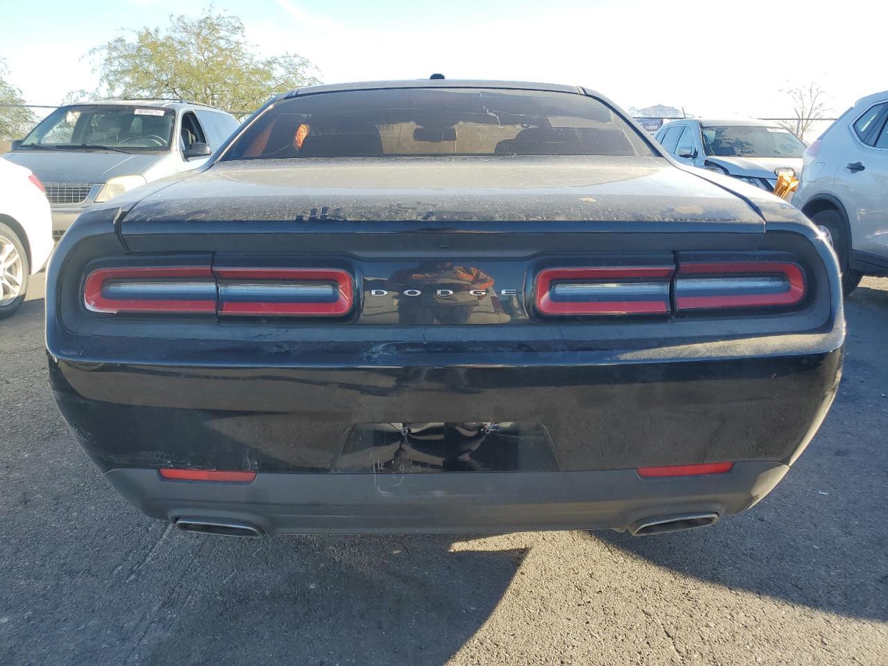 2015 Dodge Challenger Sxt - zdjęcie 6