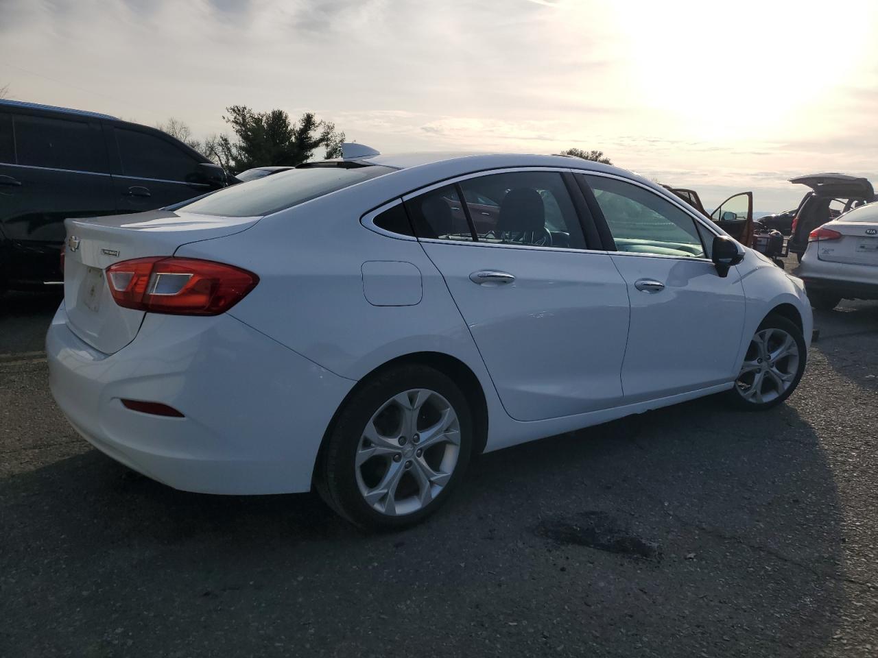 2017 Chevrolet Cruze Premier - zdjęcie 3