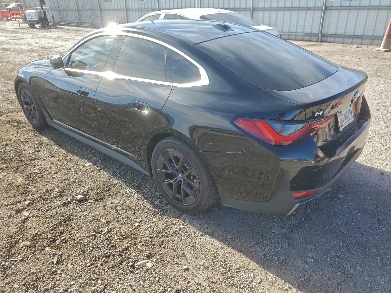 2023 BMW i4 - zdjęcie 2