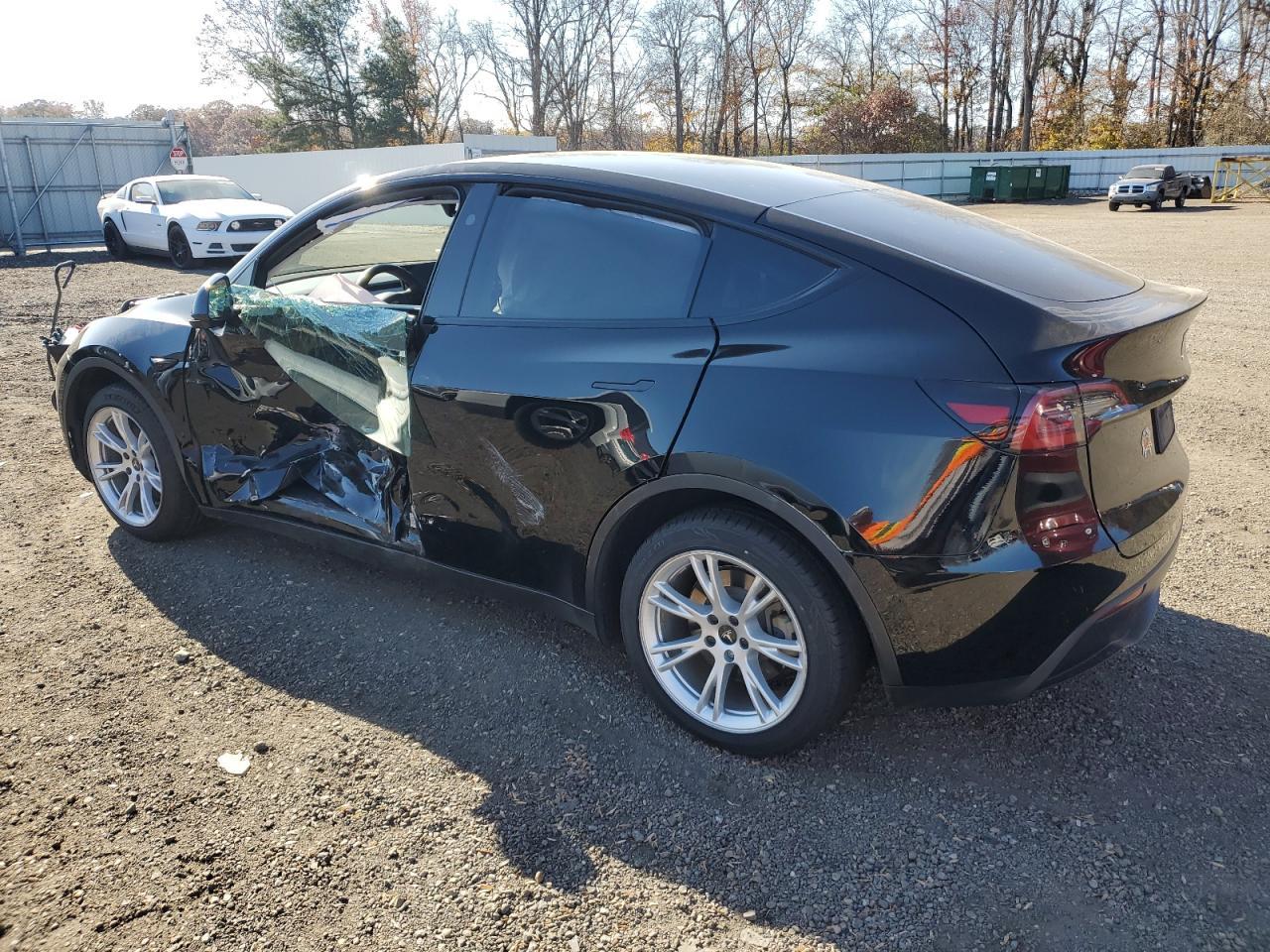 2023 Tesla Model Y - zdjęcie 2