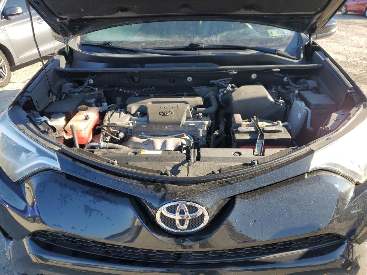 2016 Toyota RAV 4 - zdjęcie 12
