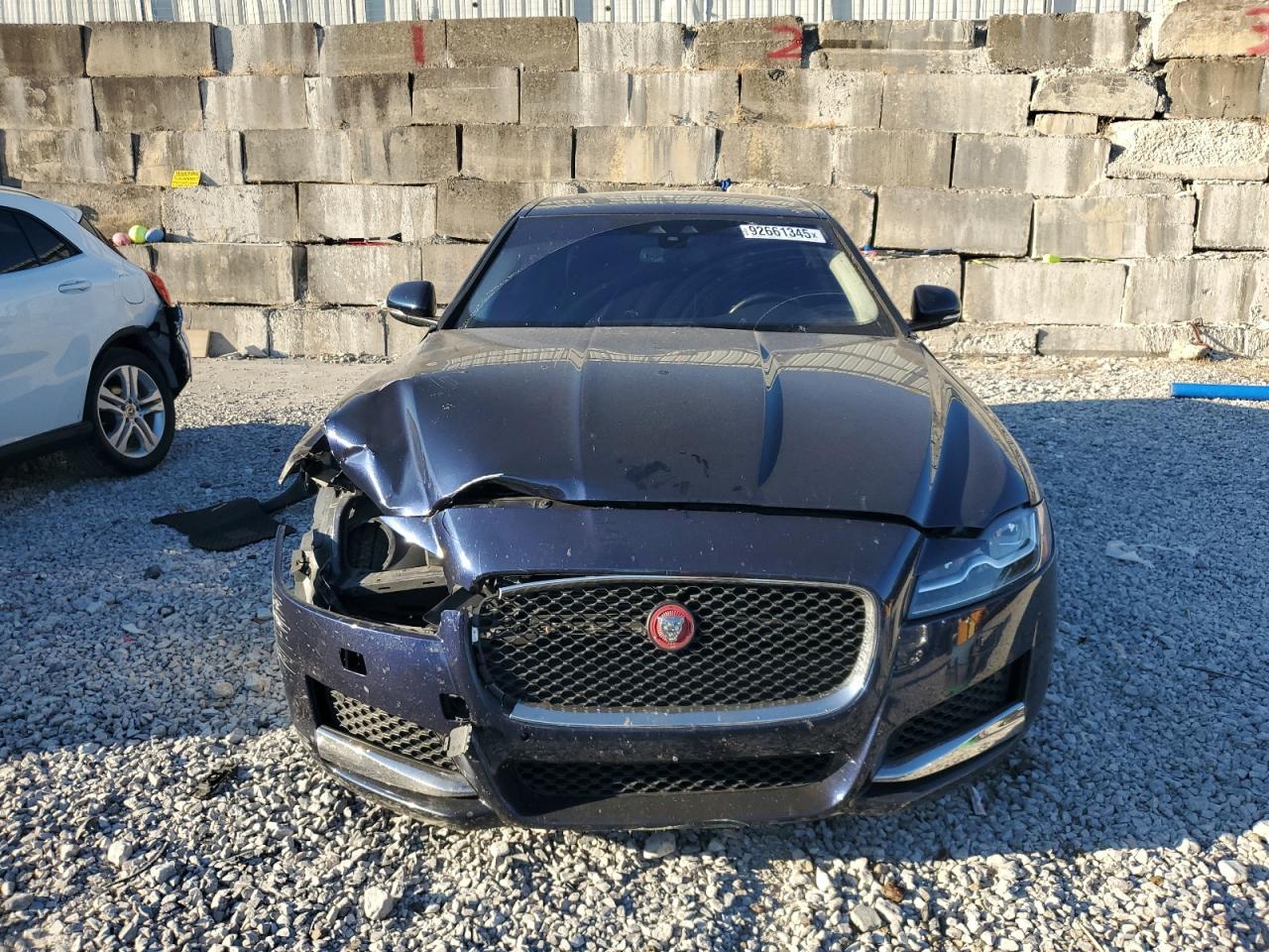 2017 Jaguar XF - zdjęcie 5