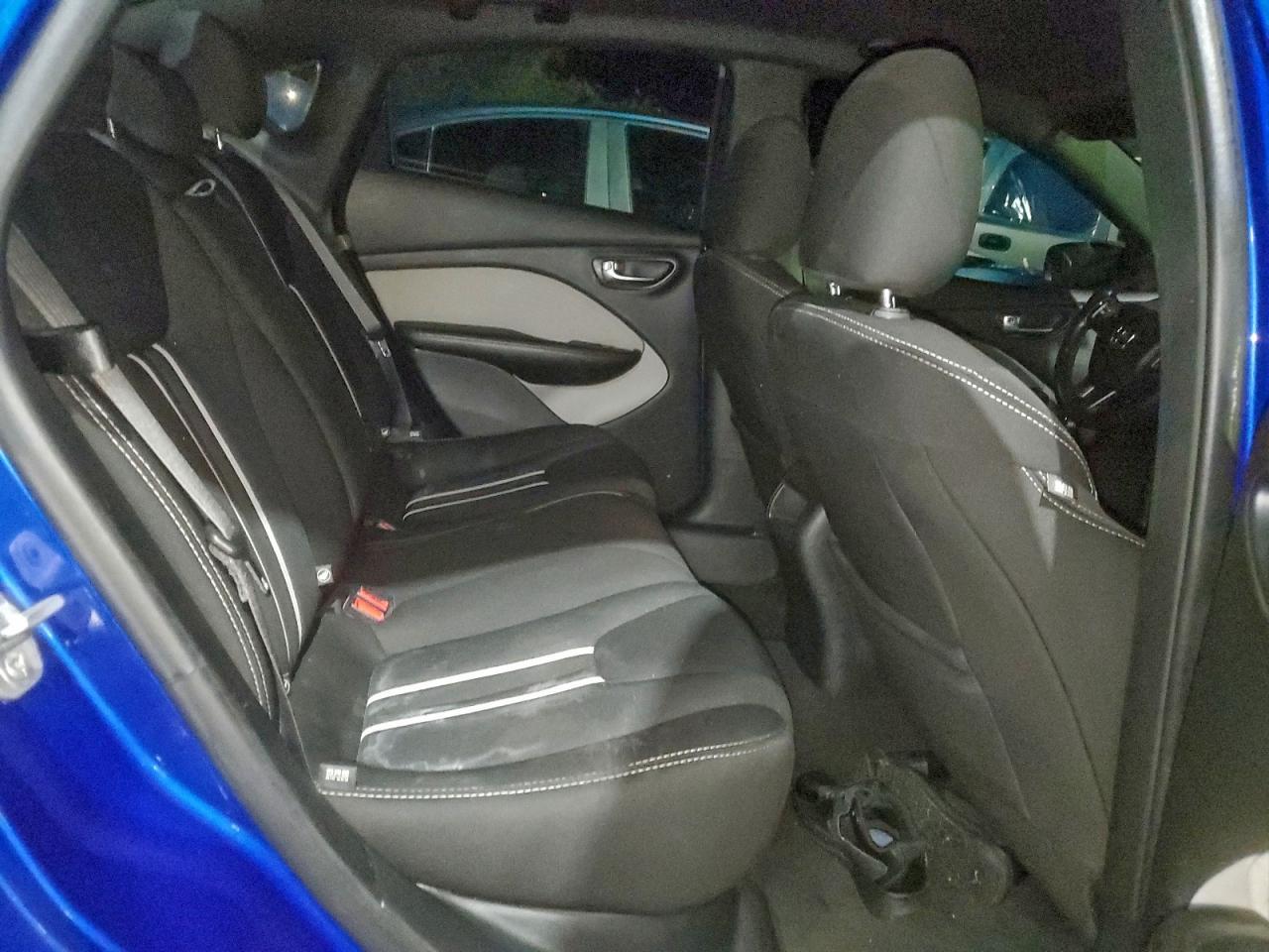 2014 Dodge Dart - zdjęcie 11