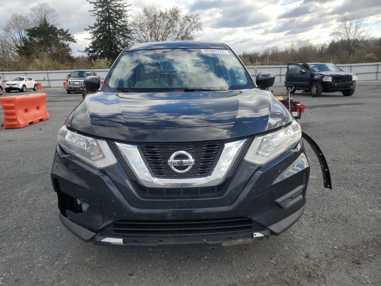 2017 Nissan Rogue - zdjęcie 5