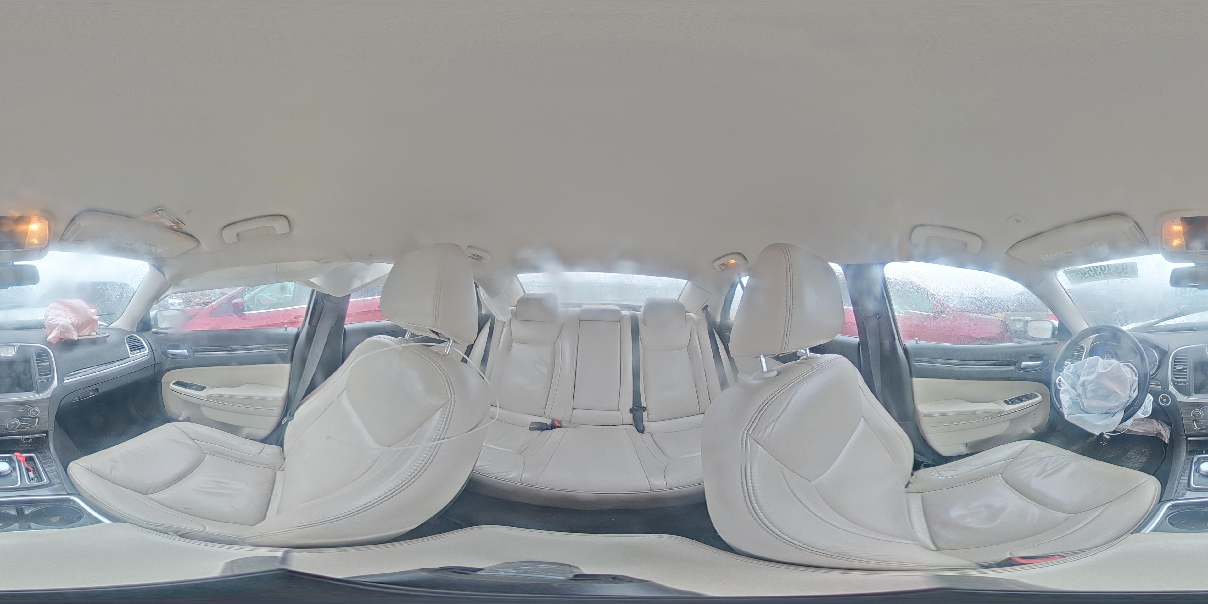 2017 Chrysler 300 - zdjęcie 14