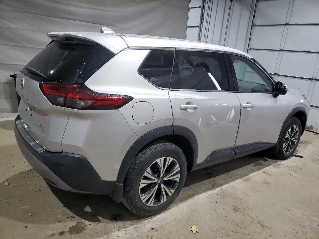 2021 Nissan Rogue Sv - zdjęcie 3