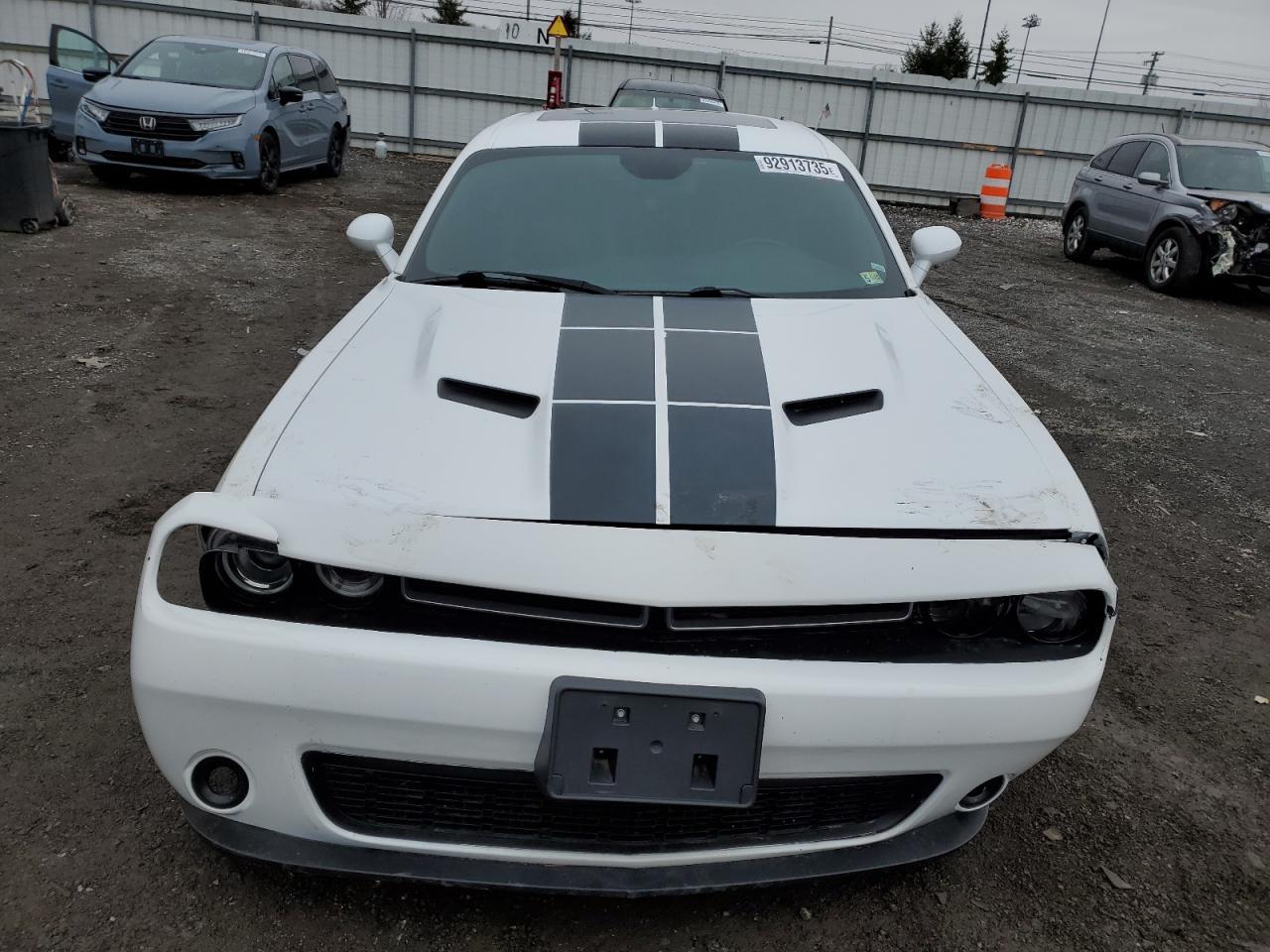 2017 Dodge Challenger Sxt - zdjęcie 5