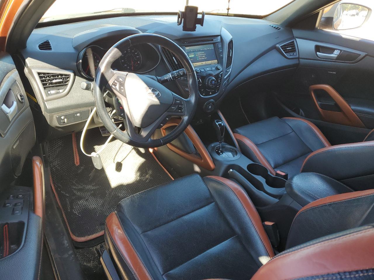2016 Hyundai Veloster - zdjęcie 8