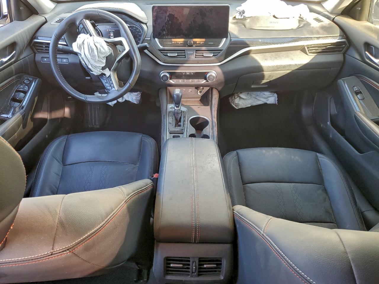 2023 Nissan Altima - zdjęcie 8