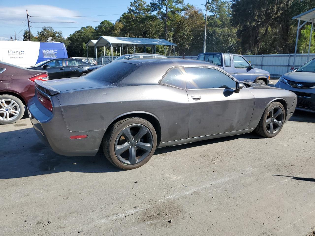 2013 Dodge Challenger - zdjęcie 3