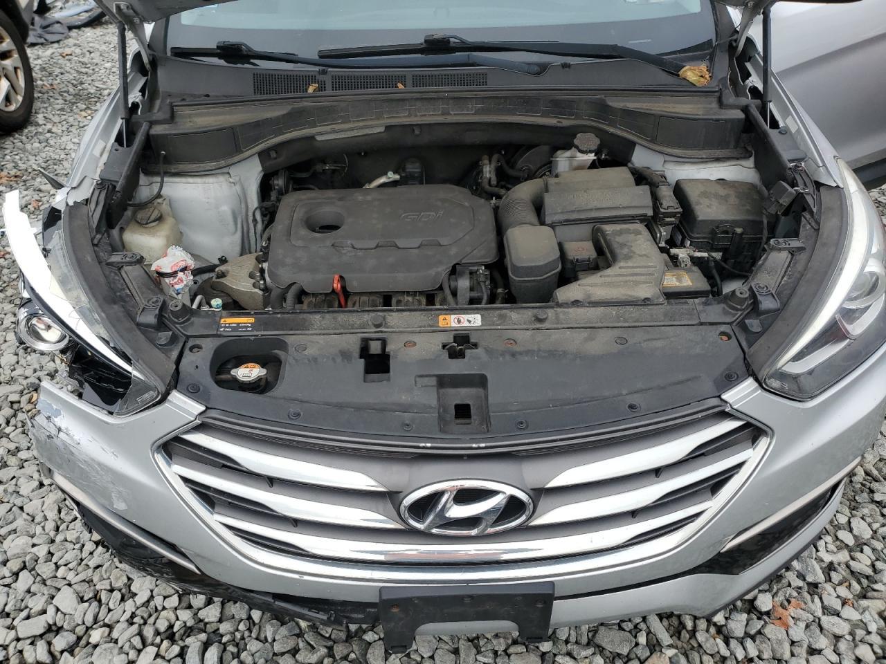 2017 Hyundai Santa Fe - zdjęcie 12