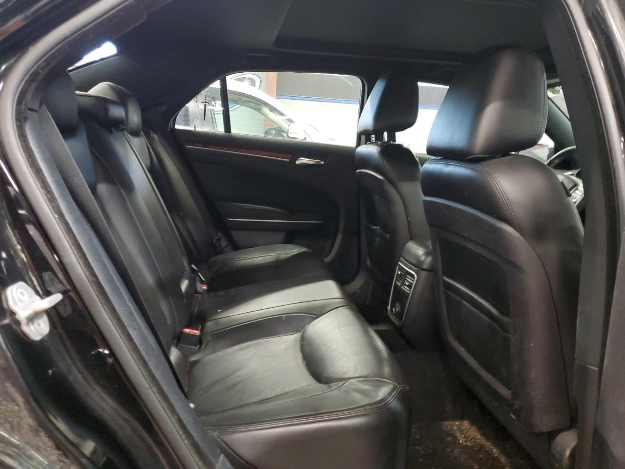 2013 Chrysler 300 - zdjęcie 10