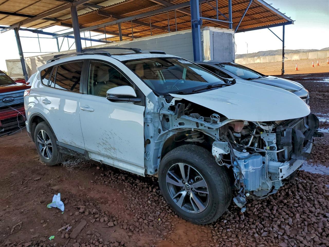 2016 Toyota RAV 4 - zdjęcie 4