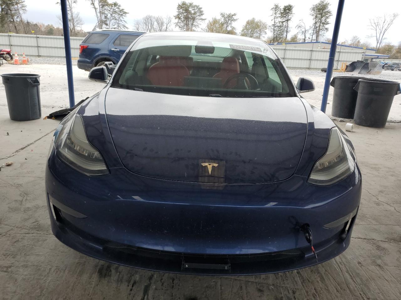 2019 Tesla Model 3 - zdjęcie 5