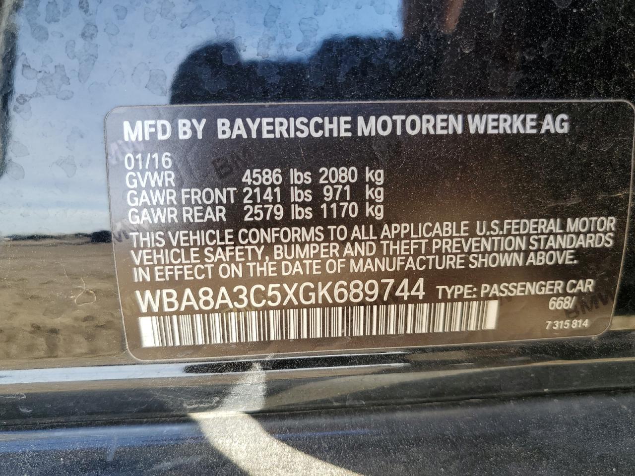 2016 BMW 320 Xi - zdjęcie 13