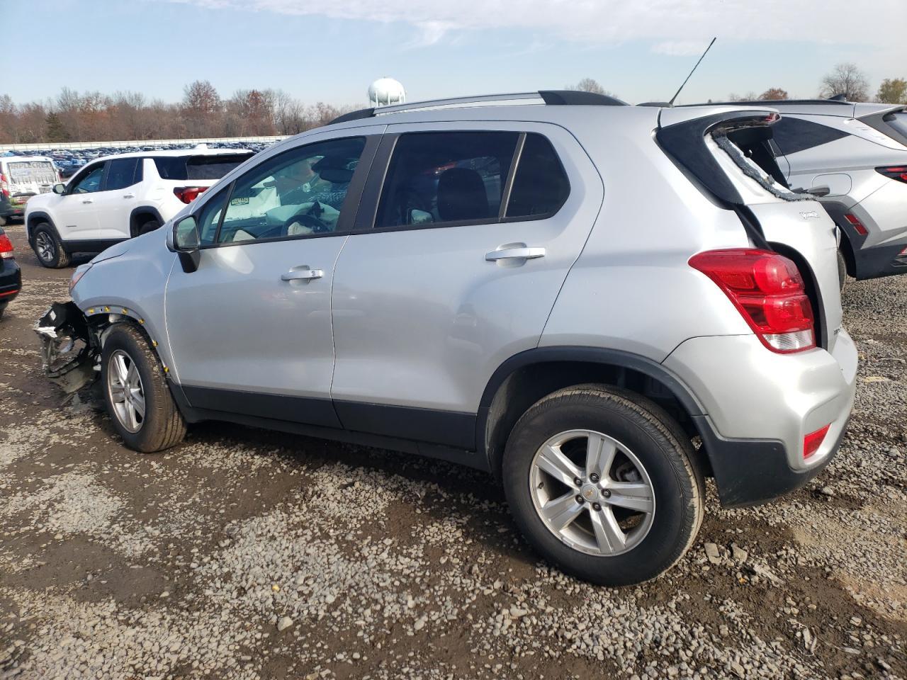 2021 Chevrolet Trax - zdjęcie 2