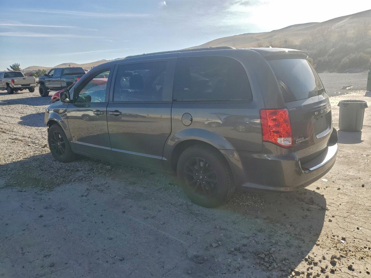 2019 Dodge Grand Caravan Gt - zdjęcie 2