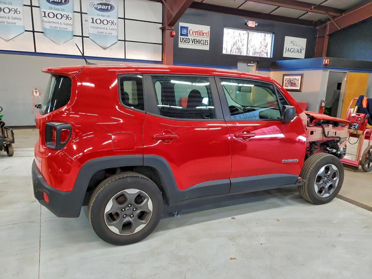 2016 Jeep Renegade - zdjęcie 3