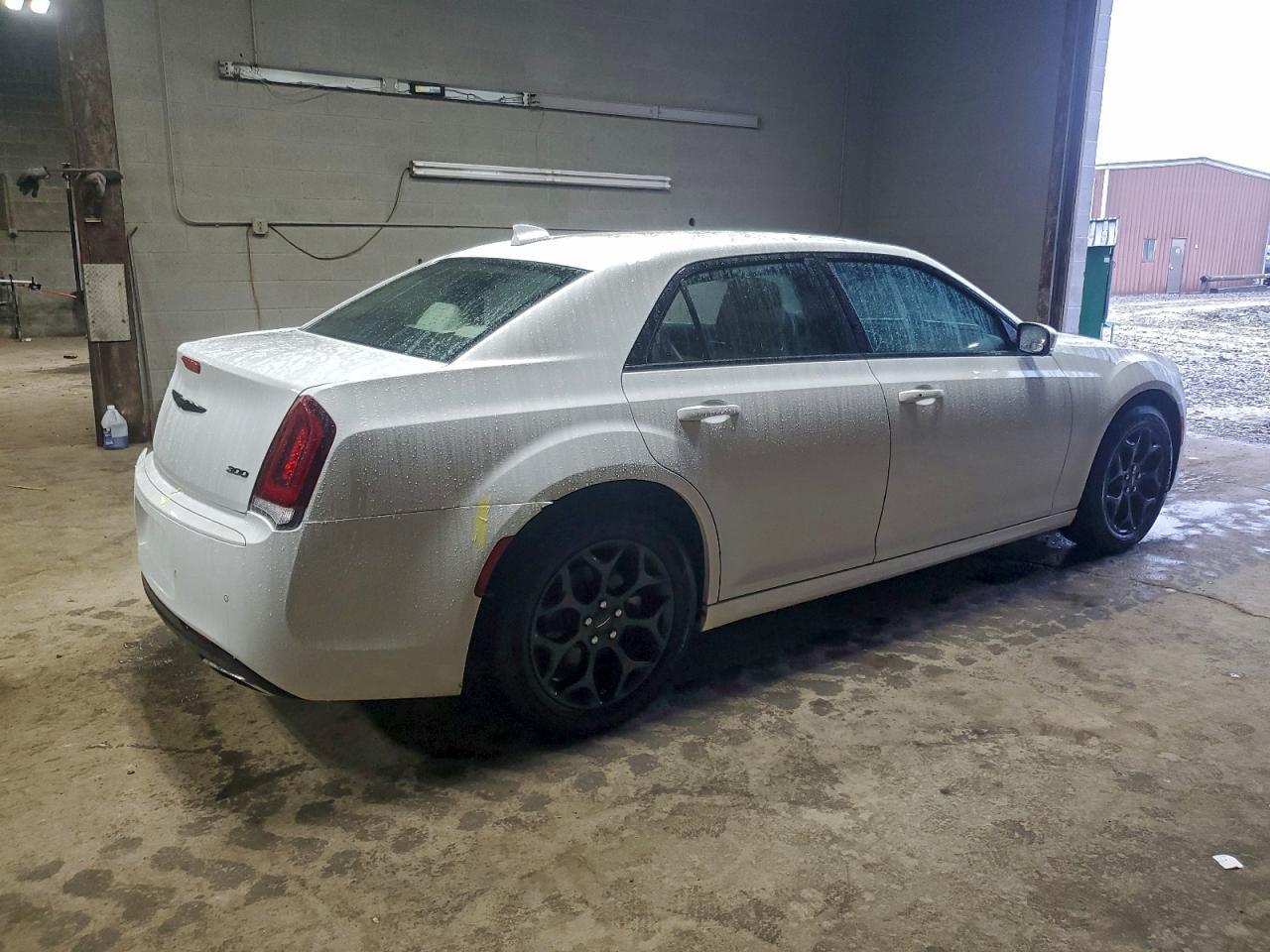 2023 Chrysler 300 - zdjęcie 3