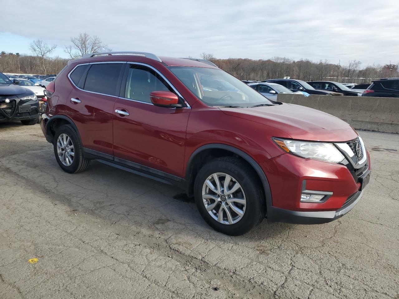 2018 Nissan Rogue - zdjęcie 4