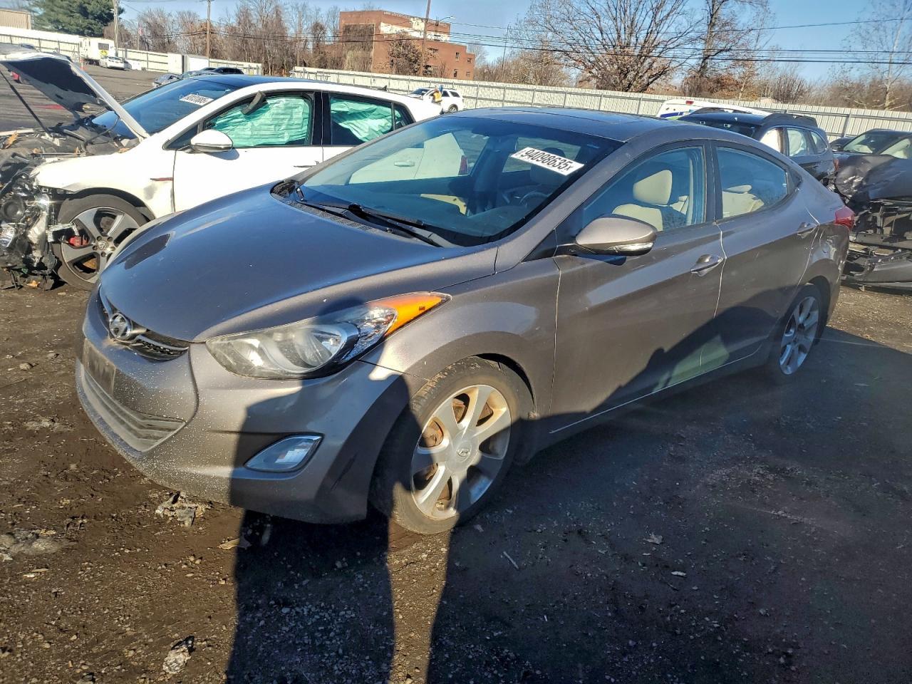 2013 Hyundai Elantra - zdjęcie główne