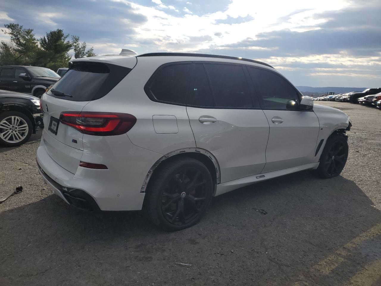 2021 BMW X5 - zdjęcie 3