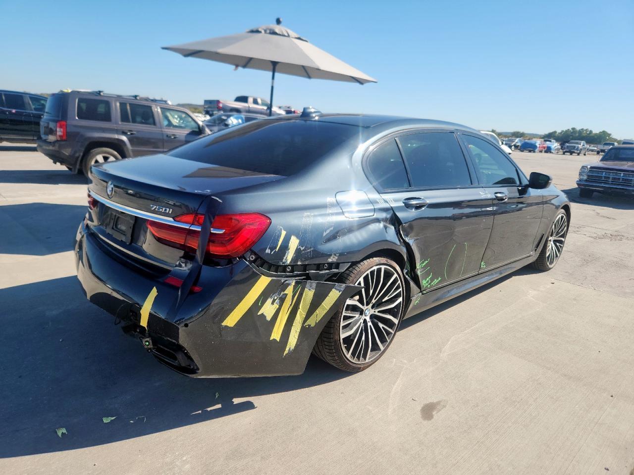 2019 BMW 750 I - zdjęcie 3