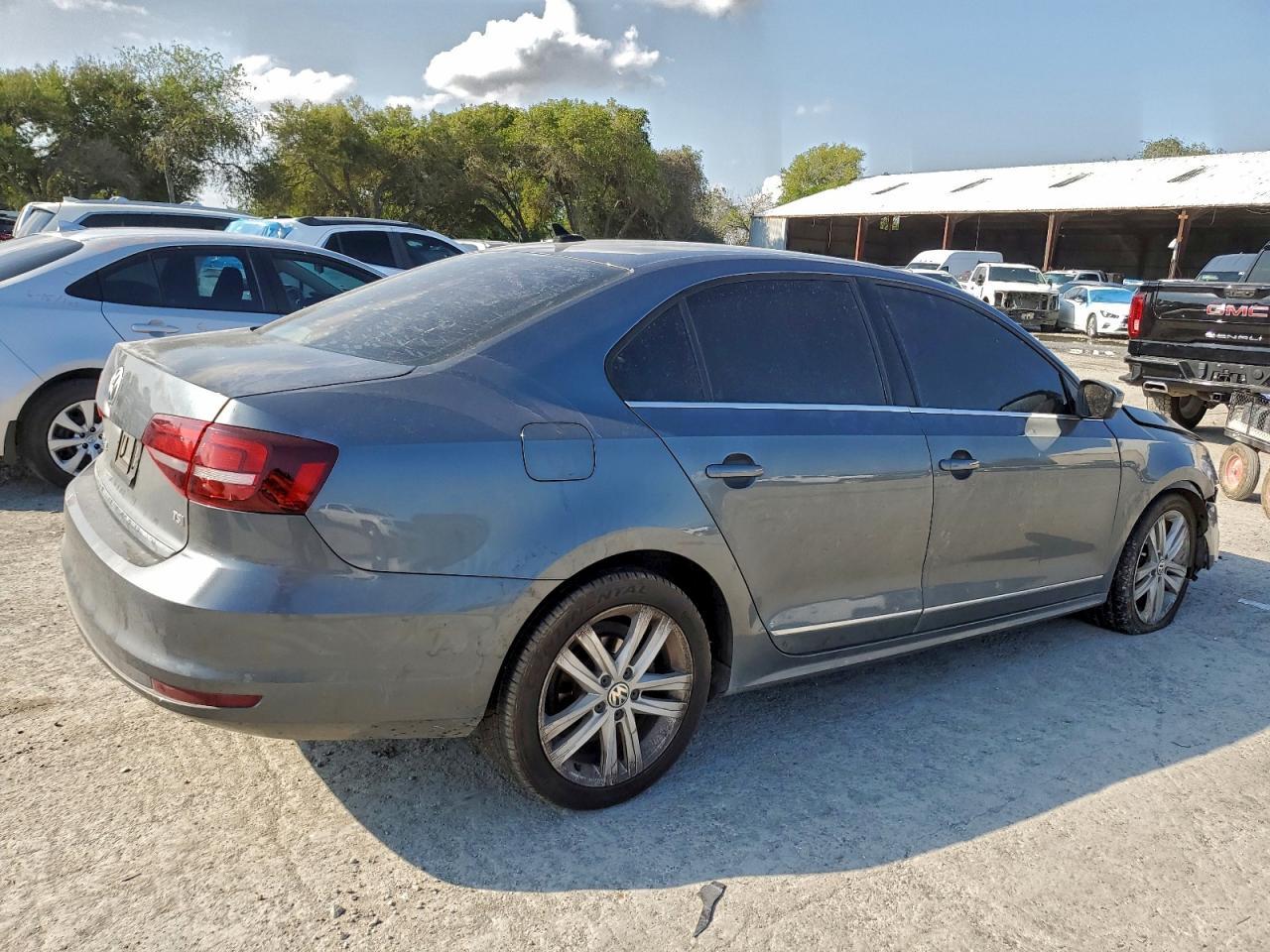 2017 Volkswagen Jetta Sel - zdjęcie 3