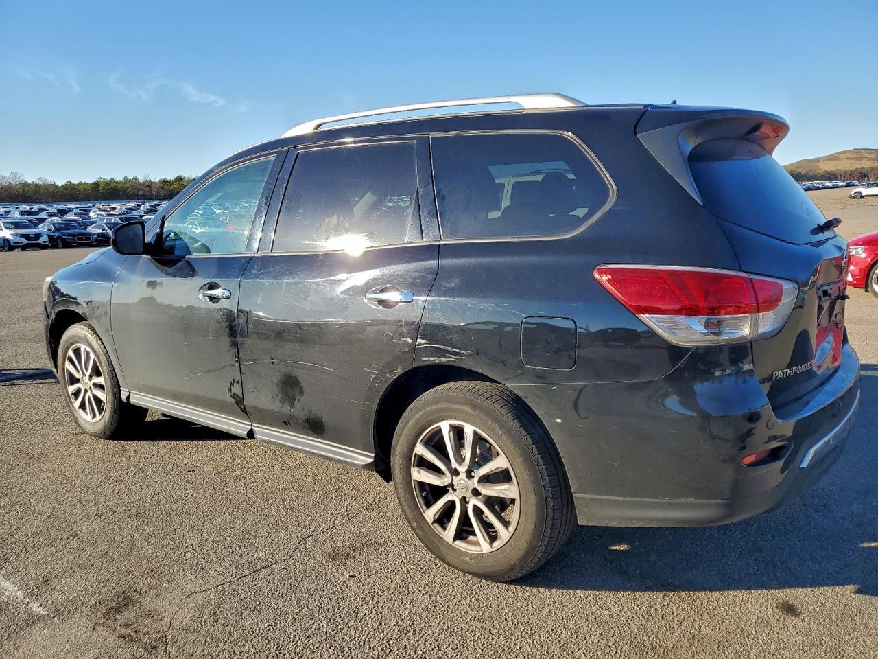 2014 Nissan Pathfinder - zdjęcie 2