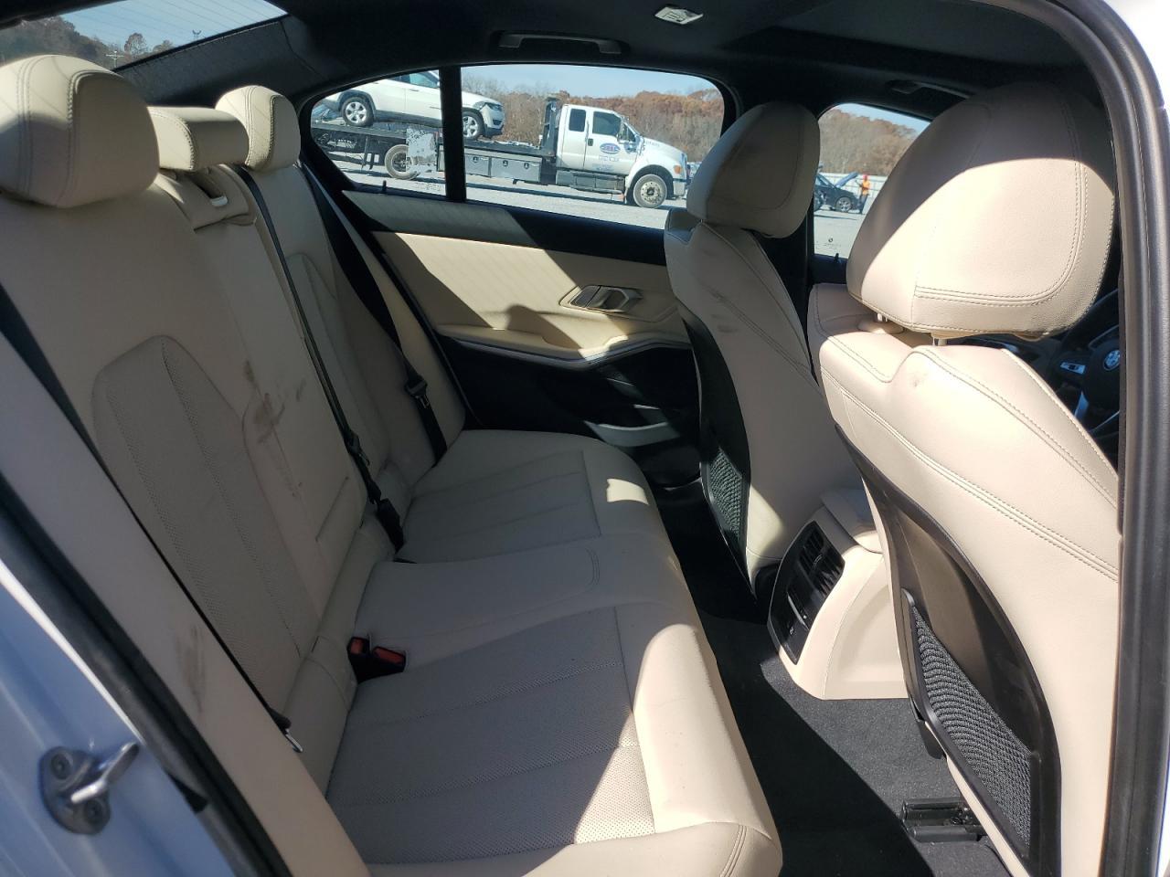 2023 BMW Seria 3 - zdjęcie 10